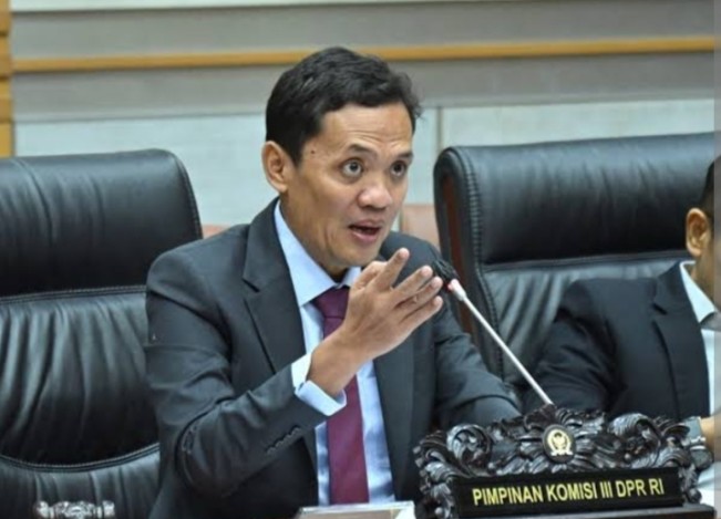 Ketua Komisi III DPR RI Habiburokhman. [Instagram]